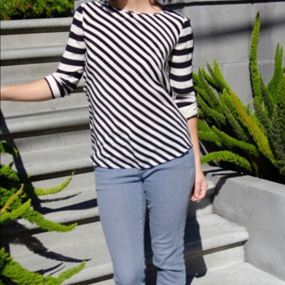 BCBG Black & White Silk Keyhole Top